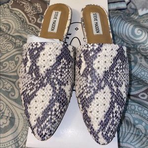 SOLD Steve Madden mules